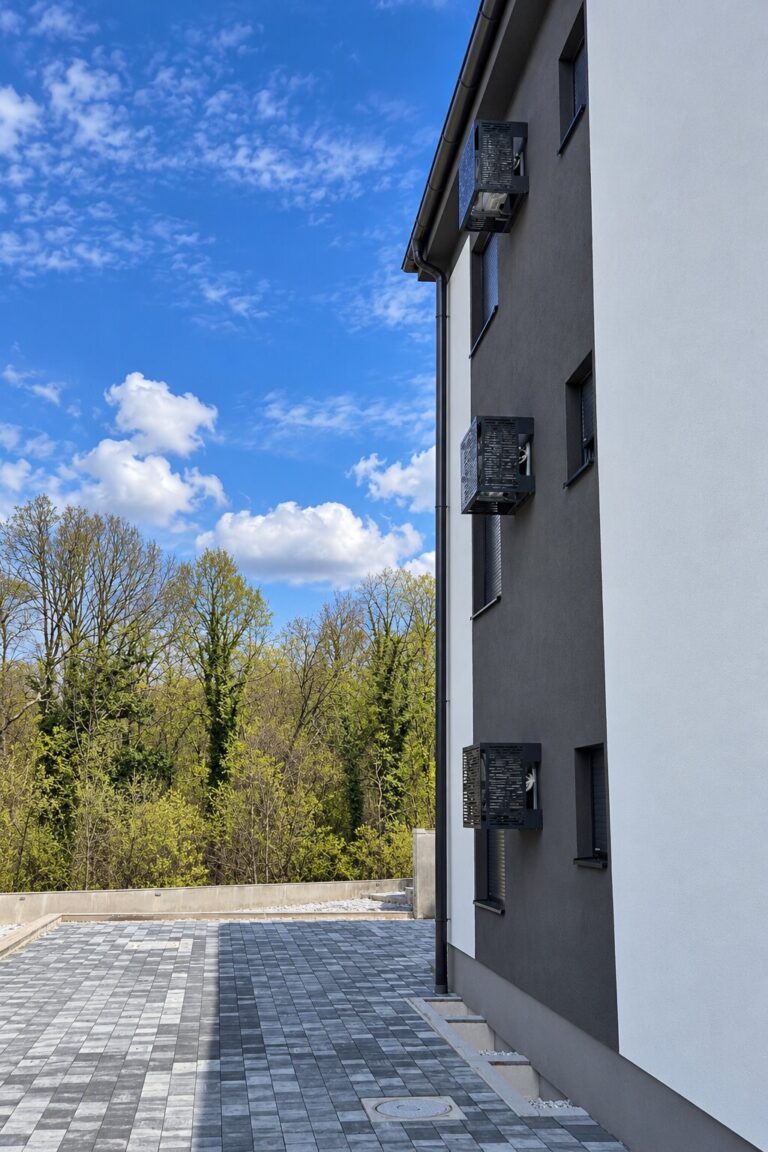 Stanovanjska stavba na Reki - Morse Anthracite
